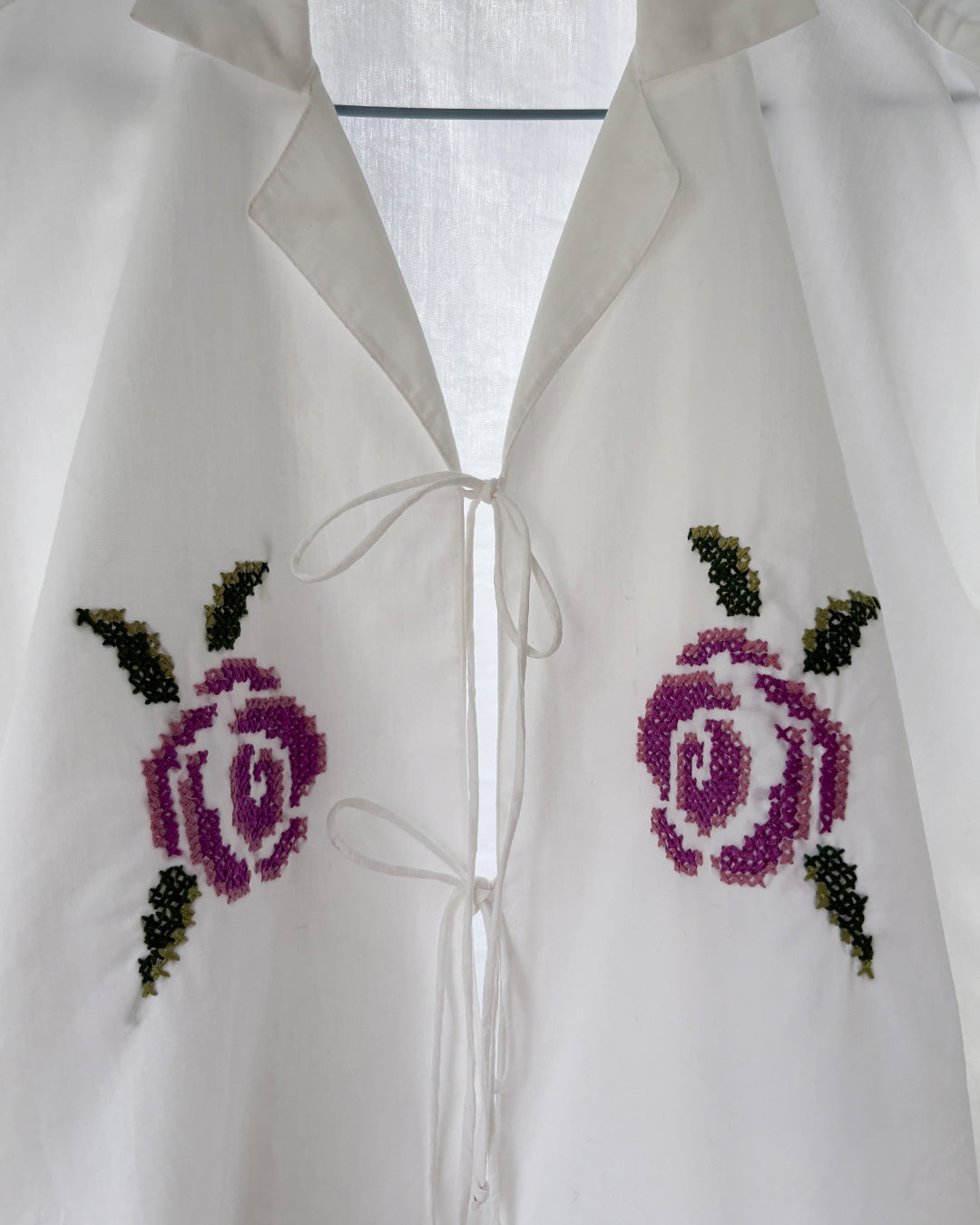 Rosette Pixels Tie-up Top